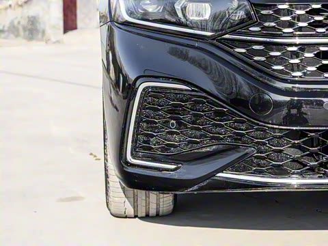 2026�� ���ڿ� 330TSI �ǿվ�Ӣ��