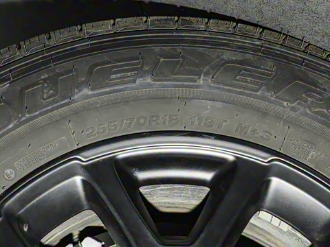 2023�� 3.6L Overland