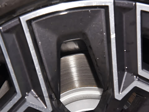 2026�� �Ŀ� 530Li ������ M�˶���װ