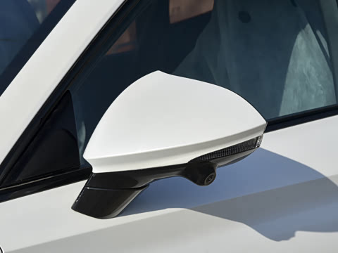 2026�� 2.0T 405 AT������