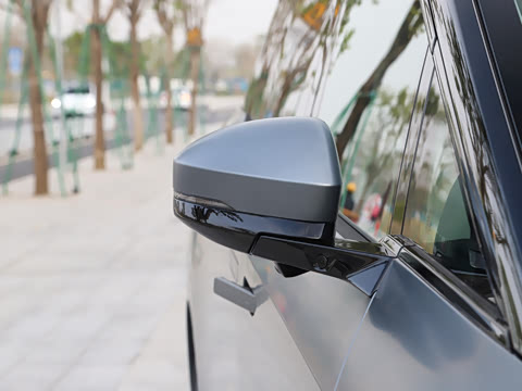 2026�� ���� 750 Ultra