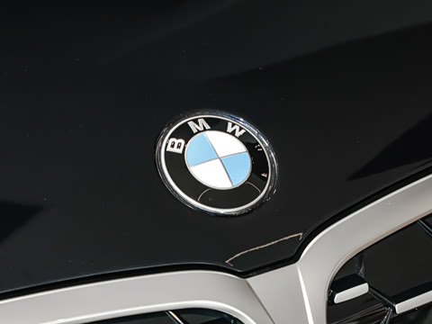 2026�� 325i M�˶���װ