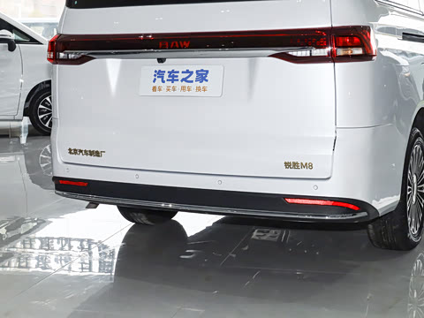 2026�� ���̰� 230����� 7��