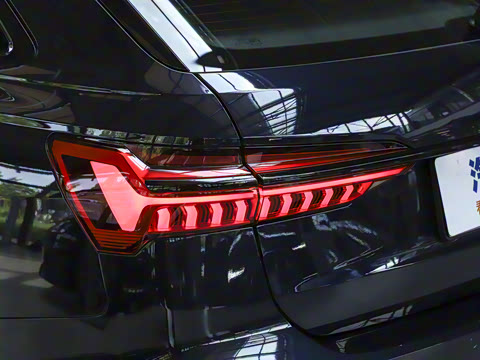 2025�� Avant 45 TFSI ��̽�ռ�