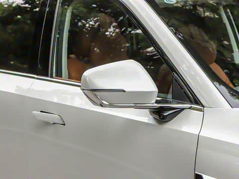 2025�� Ǭ�� UItra 6��