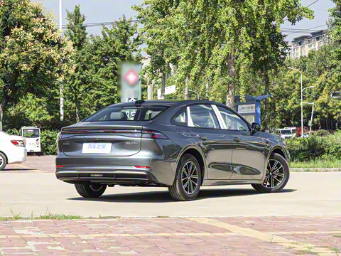 2025�� EM-i 70km ������