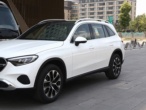 2026�� �Ŀ� GLC 260 L 4MATIC �����