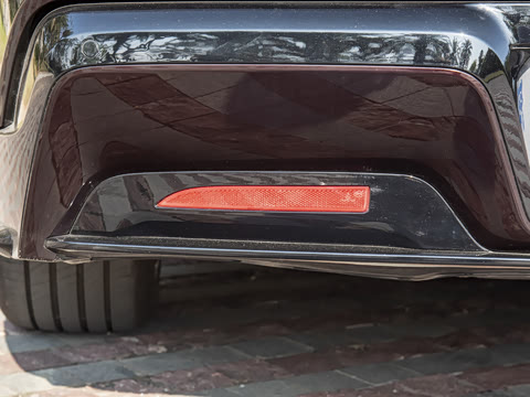 2026�� 225km EM-P Զ�����ǺӰ�+ҫҹ��װ