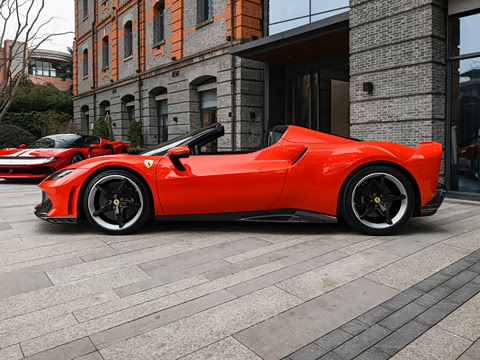 2025�� 3.0T V6 Speciale A