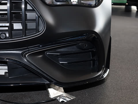 2025 Ŀ AMG CLE 53 4MATIC+ ܳ