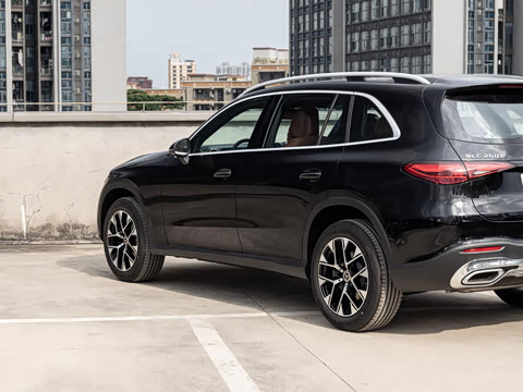 2026�� �Ŀ� GLC 260 L 4MATIC ������