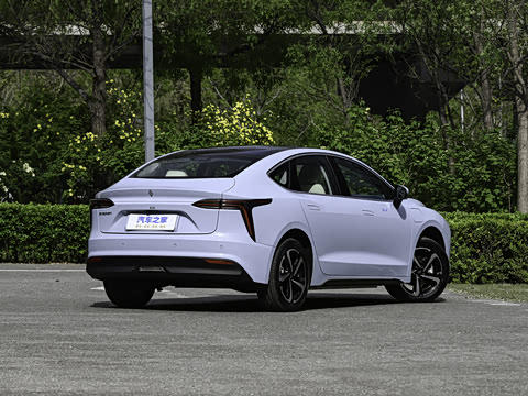 2026�� 705km MAX����������