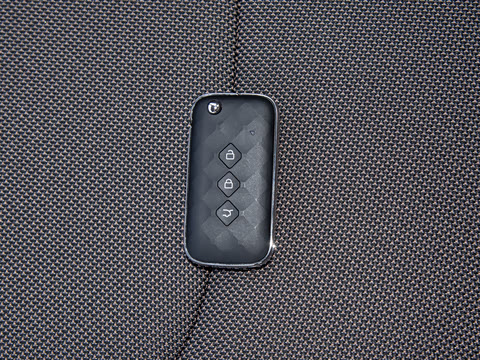 2026�� 1.5T 6MT ������ 