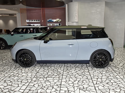 2025�� PAUL SMITH ���ʦ��