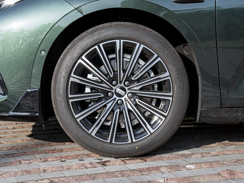 2026�� 225km EM-P Զ�����ǺӰ�+ҫҹ��װ