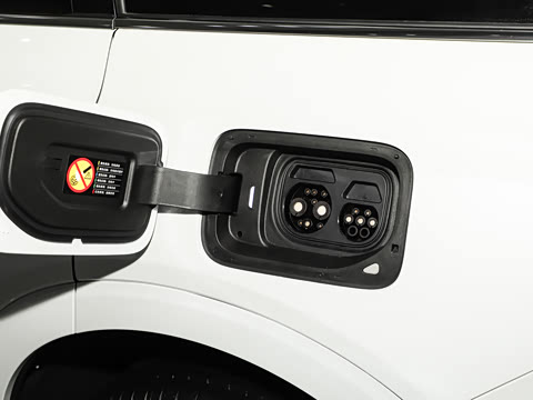 2025�� Ǭ�� Max 6��