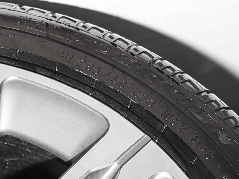 2026�� 3.0 L6 400PS AB�����