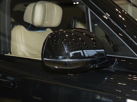 2026�� 3.0 L6 400PS AB�����