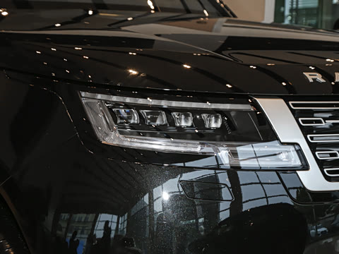 2026�� 3.0 L6 400PS AB�����