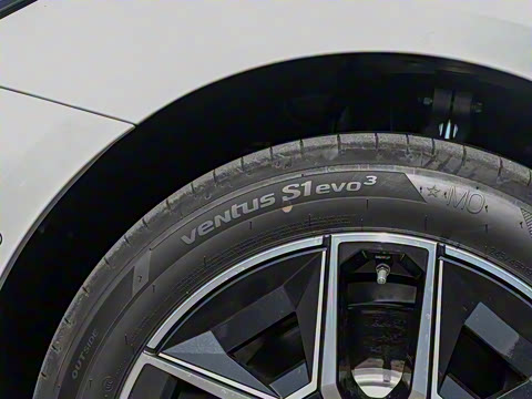 2026�� eDrive 40L M�˶���װ