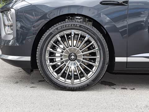 2025�� �Ŀ� 350 Max���������״��