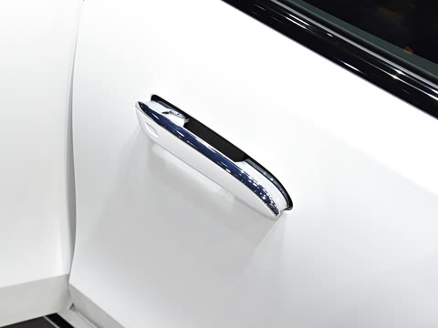 2026�� E 300 �������˶���