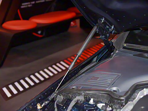 2026�� C 260 L �ҹ�˶���