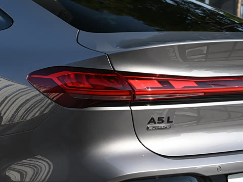 2026�� TFSI quattro 200kW �콢��