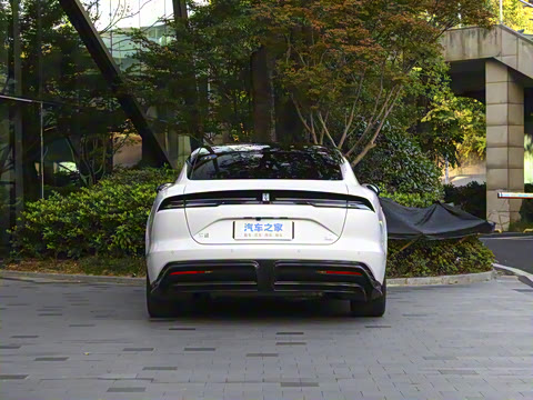 2025�� PHEV ����������