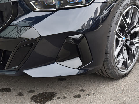 2026�� �Ŀ� 530Li ������ M�˶���װ