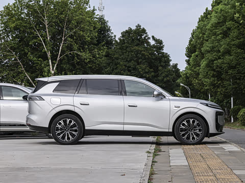 2026�� ���� 300Pro Ǭ����