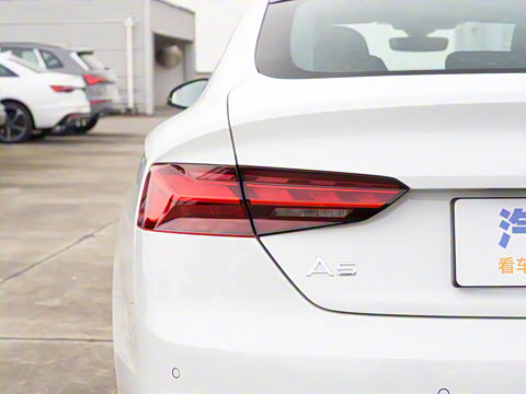 2025�� Sportback ��ذ� 40 TFSI ʱ�ж�����