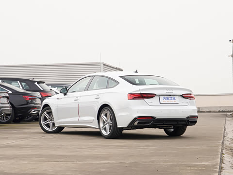 2025�� Sportback ��ذ� 40 TFSI ʱ�ж�����