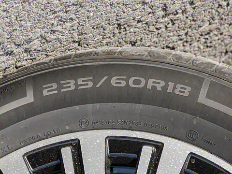 2026 DM-i 1.5T 218KM Խ