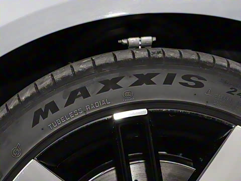 2025�� 750 ���������� Ultra