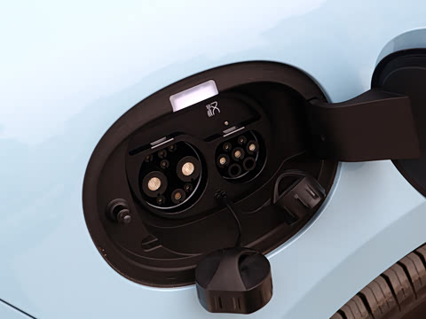 2025�� EV 701KM�����״��콢��