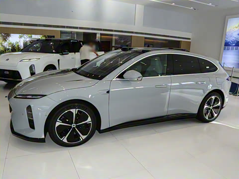 2025�� 100kWh Touring