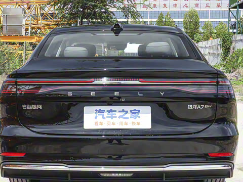 2025�� EM-i 70km ������