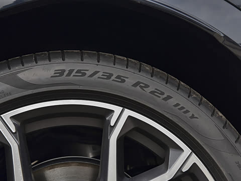 2026�� xDrive40i M�˶���װ