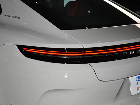 2024�� Panamera 4 �����ӳ��� 2.9T