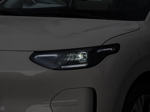 2027�� 405������
