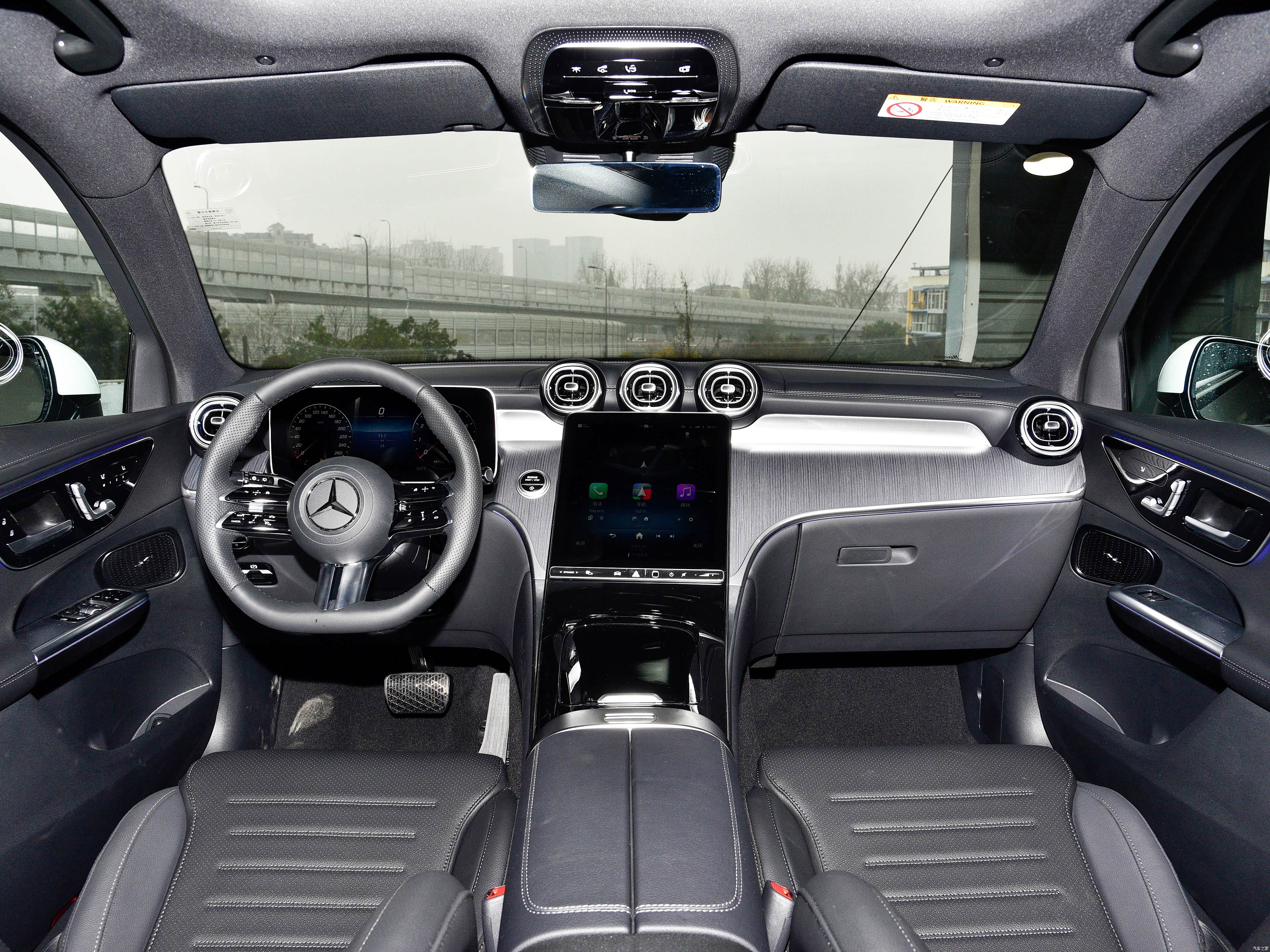 Mercedes-Benz GLC, миниатюра 11