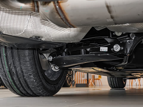 2026�� 325Li M�˶���װ