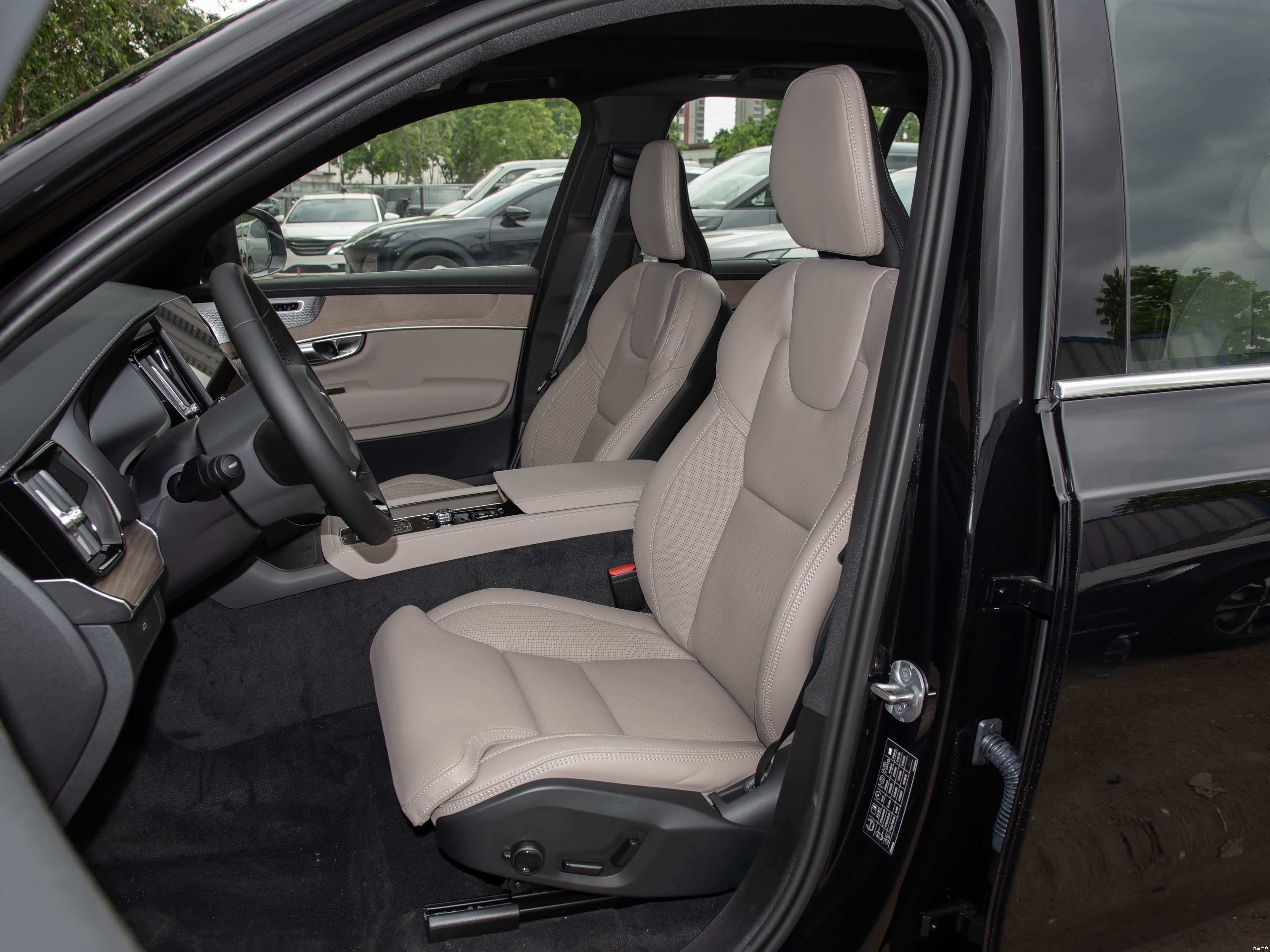 Volvo XC90, миниатюра 20
