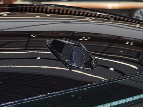 2026�� 325Li M�˶���װ