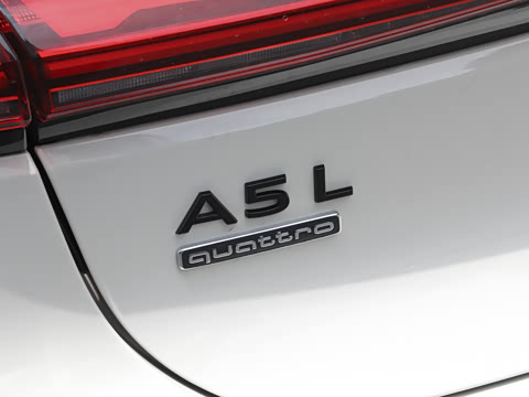 2026�� TFSI quattro 200kW �콢������