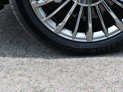 2025�� �Ŀ� 350 Max���������״��