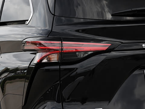 2027�� 2.5L ˫��������������