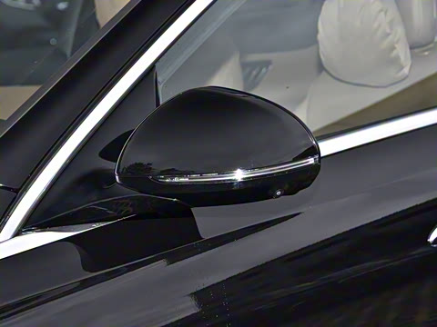 2026�� E 300 L �����˶���