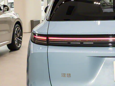 2025�� Pro ���ܻ��°�